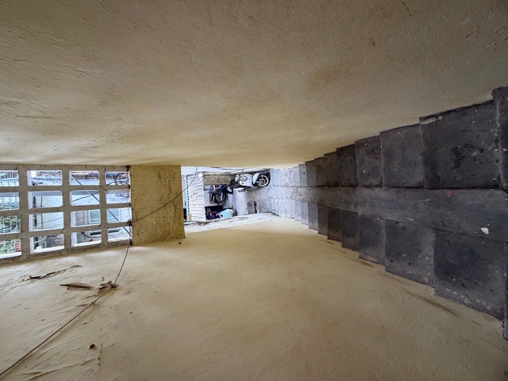 Bán nhà Đường Láng - diện tích 75m2 1 tầng - Căn hộ thông tầng - giá 5,2 tỷ