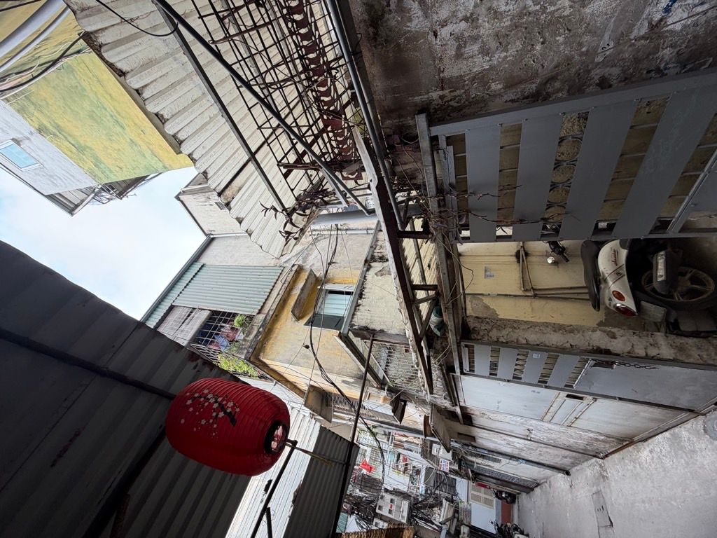 Bán nhà Đường Láng - diện tích 75m2 1 tầng - Căn hộ thông tầng - giá 5,2 tỷ