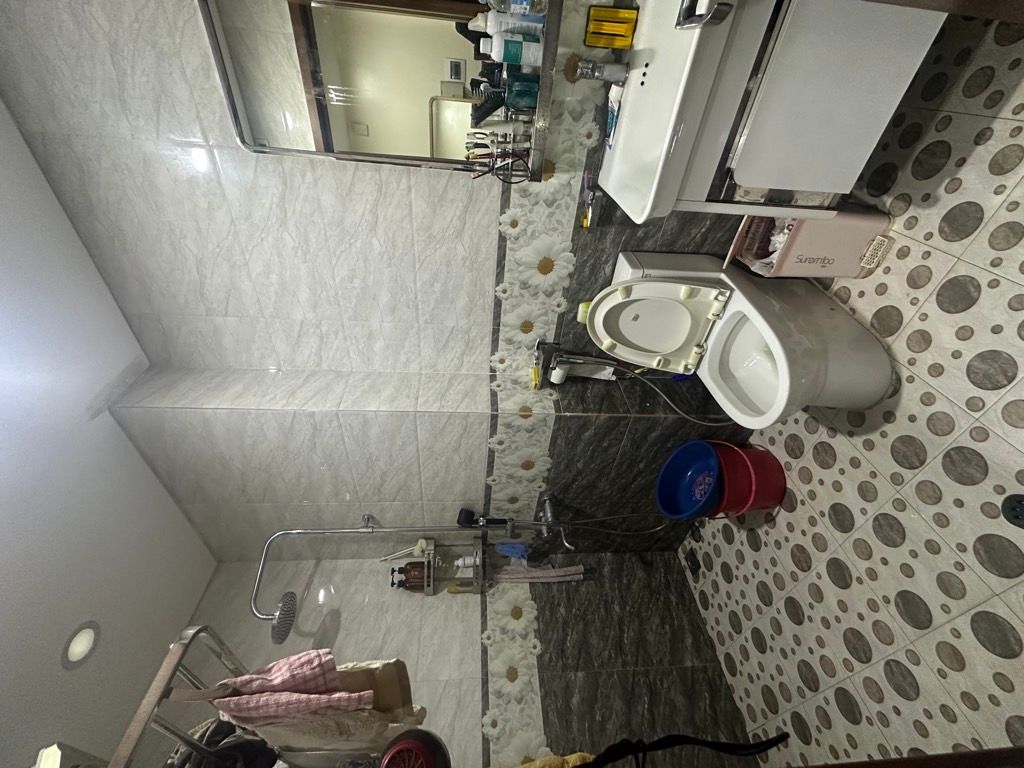 Bán nhà Hoàng Văn Thái - diện tích 66.7m2 4 tầng - Ô tô tránh - giá 21,5 tỷ