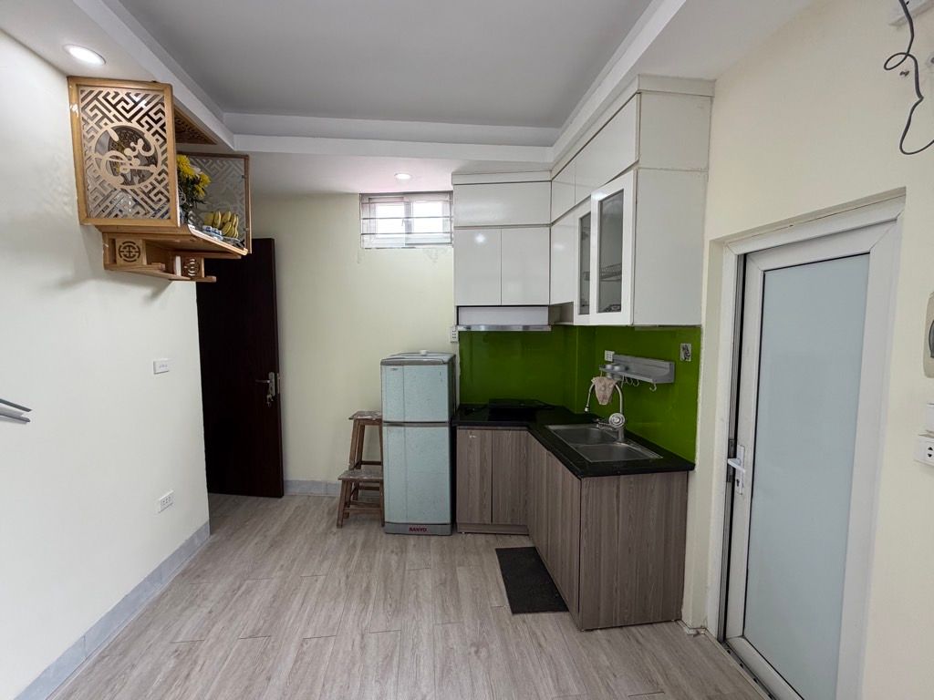 Bán nhà Văn Hương - diện tích 34m2 5 tầng - Lô góc - giá 1,95 tỷ