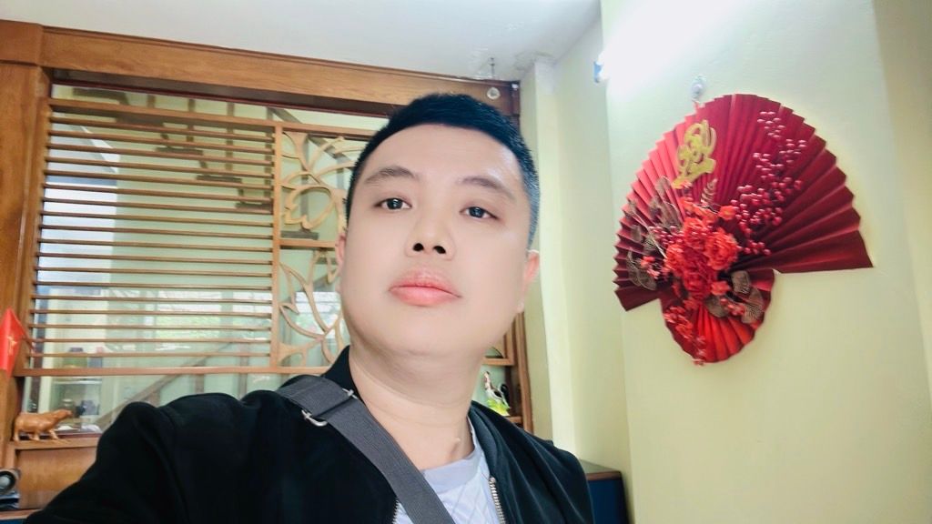 Bán nhà Pháo Đài Láng - diện tích 52.3m2 5 tầng - Nhà dân xây chắc chắn - giá 17,5 tỷ