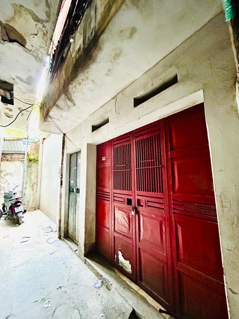 Bán nhà Minh Khai - diện tích 28,3m2 1 tầng - Gần phố - giá 6,65 tỷ