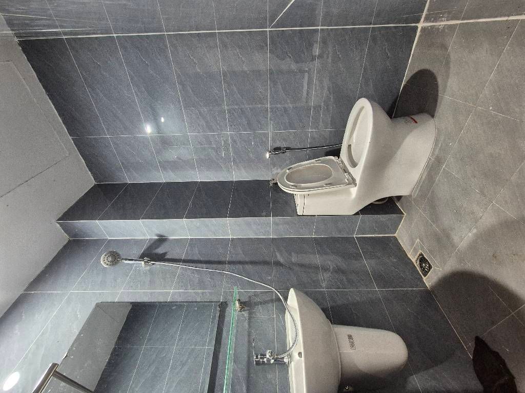 Bán nhà Định Công Hạ - diện tích 30m2 2 tầng - Cần bán gấp - giá 2,2 tỷ