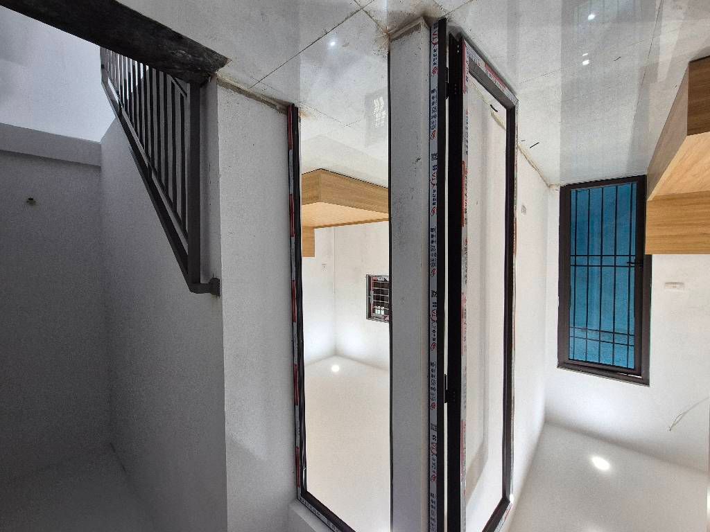 Bán nhà Định Công Hạ - diện tích 30m2 2 tầng - Cần bán gấp - giá 2,2 tỷ