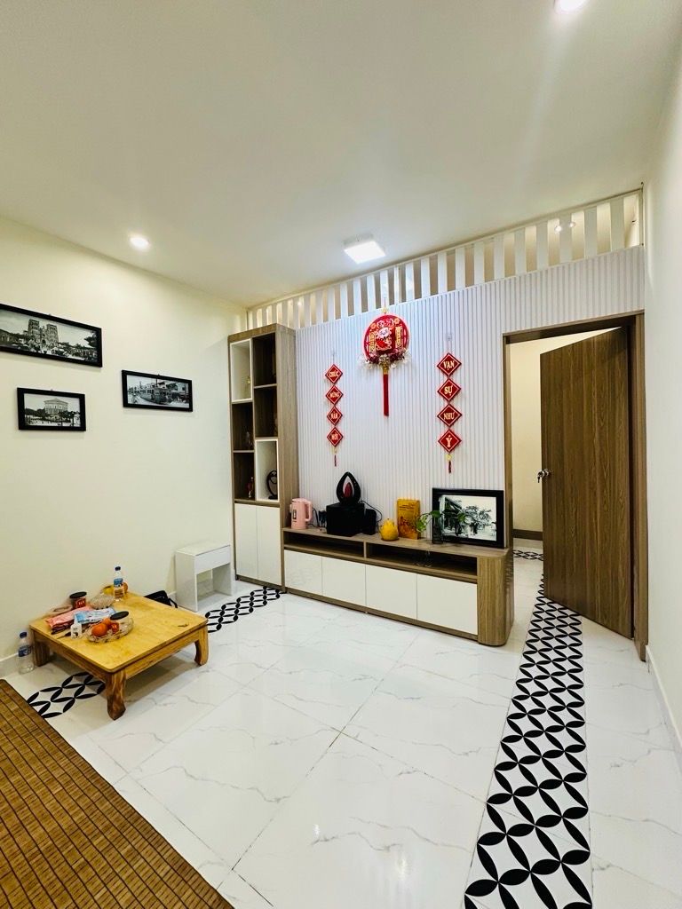 Bán nhà Bạch Mai - diện tích 30m2 1 tầng - Sổ đỏ chính chủ - giá 2,35 tỷ