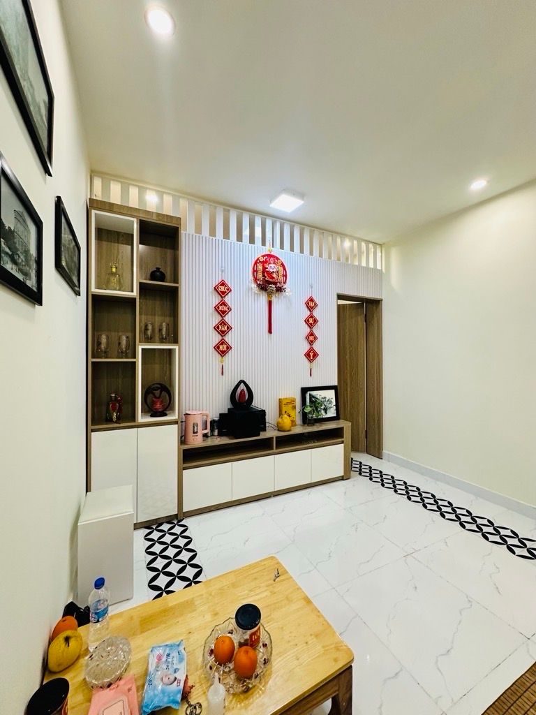 Bán nhà Bạch Mai - diện tích 30m2 1 tầng - Sổ đỏ chính chủ - giá 2,35 tỷ