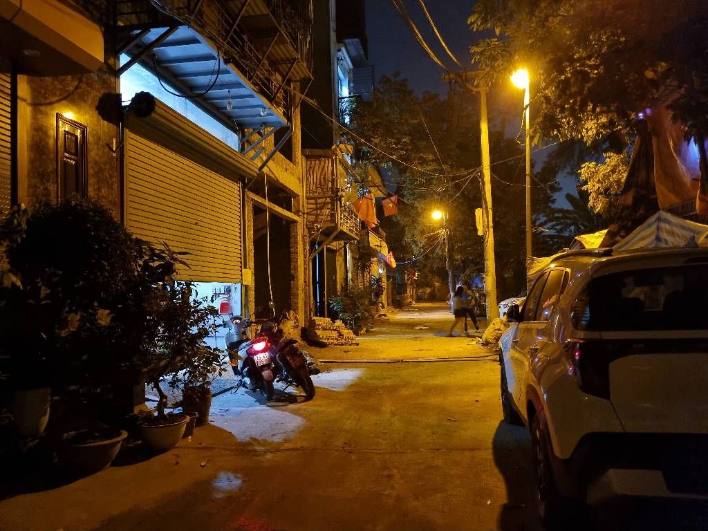 Bán nhà Thúy Lĩnh - diện tích 40m2 3 tầng - Ô tô tránh - giá 6,8 tỷ