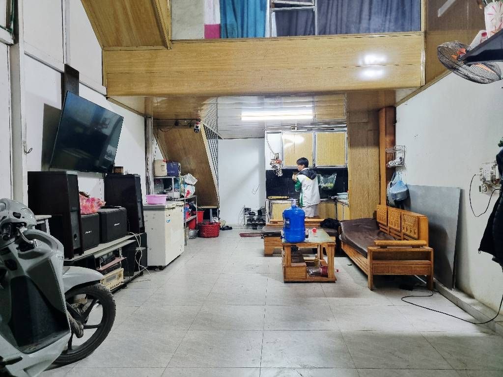 Bán nhà Thúy Lĩnh - diện tích 40m2 3 tầng - Ô tô tránh - giá 6,8 tỷ