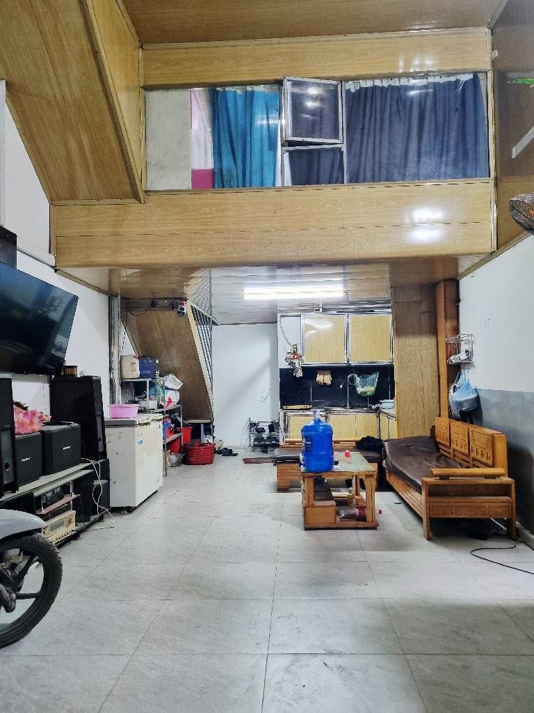 Bán nhà Thúy Lĩnh - diện tích 40m2 3 tầng - Ô tô tránh - giá 6,8 tỷ