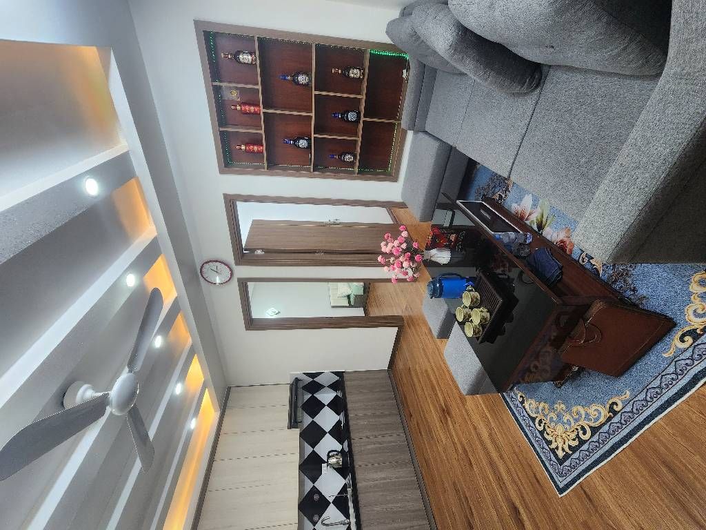 Bán nhà Hoàng Ngân - diện tích 50m2 1 tầng - Ngõ ô tô - giá 2,39 tỷ