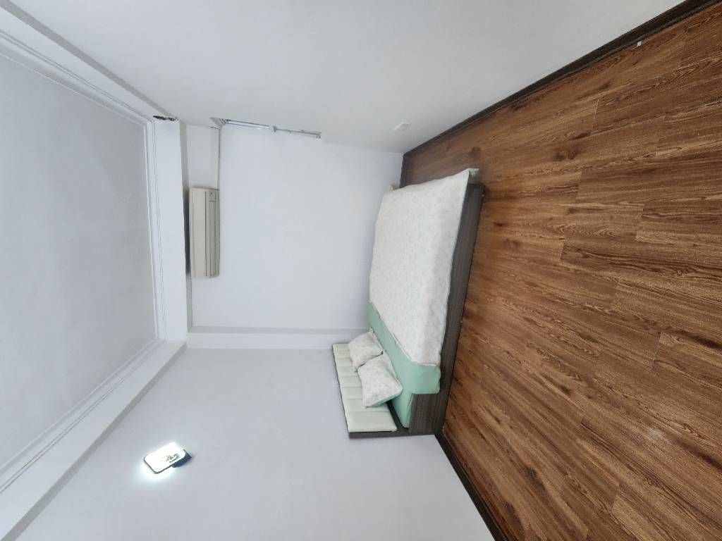 Bán nhà Hoàng Ngân - diện tích 50m2 1 tầng - Ngõ ô tô - giá 2,39 tỷ