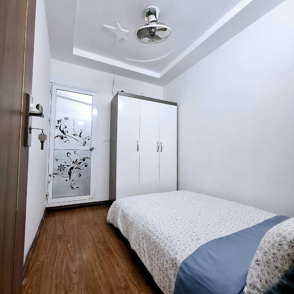 Bán nhà Hoàng Ngân - diện tích 50m2 1 tầng - Ngõ ô tô - giá 2,39 tỷ