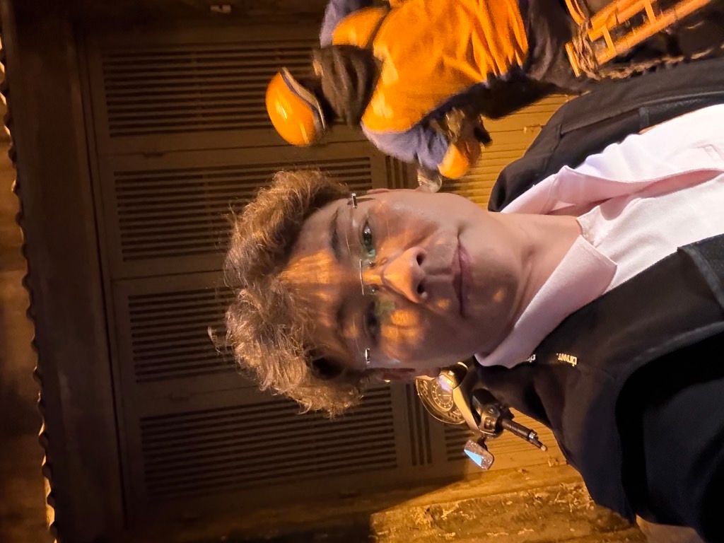 Bán nhà Kim Ngưu - diện tích 77m2 3 tầng - ô tô đỗ gần nhà - giá 21 tỷ