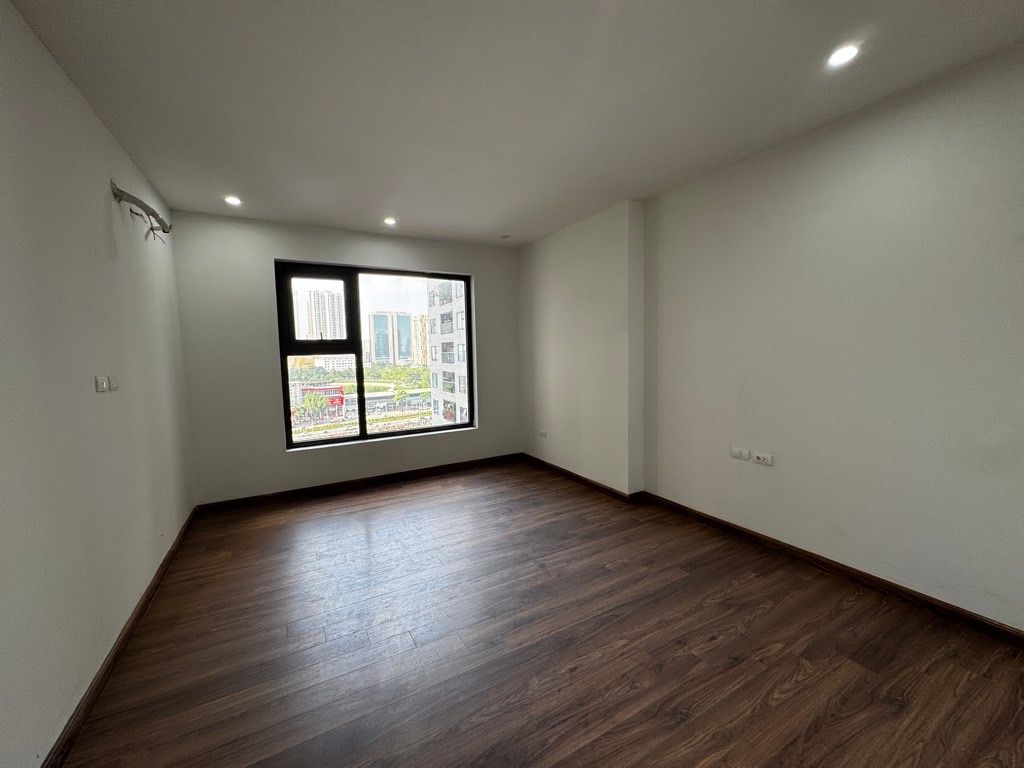 Bán nhà Việt Đức Complex - diện tích 137m2 7 tầng - Lô góc 3 mặt thoáng - giá 10,8 tỷ