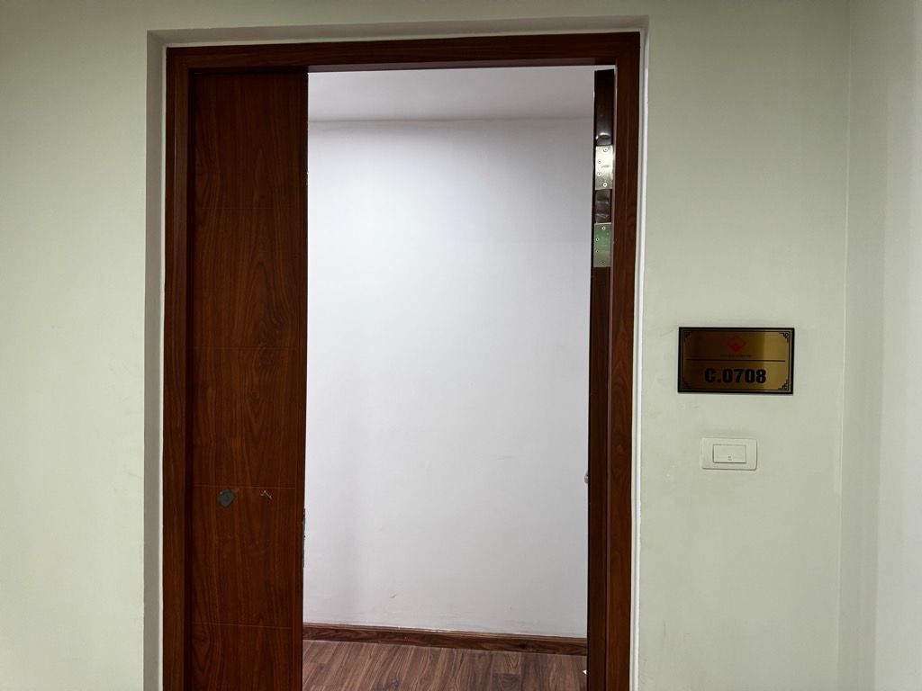 Bán nhà Việt Đức Complex - diện tích 137m2 7 tầng - Lô góc 3 mặt thoáng - giá 10,8 tỷ