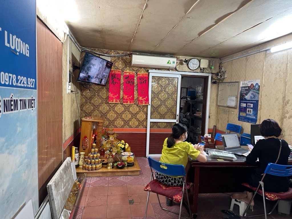 Bán nhà Khuất Duy Tiến - diện tích 145m2 1 tầng - Mặt phố kinh doanh sầm uất - giá 9,5 tỷ