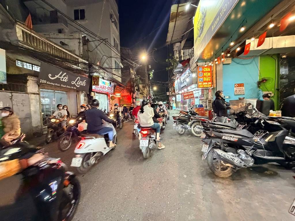 Bán nhà Khương Đình - diện tích 16m2 3 tầng - Bán đất tặng nhà - giá 5,75 tỷ