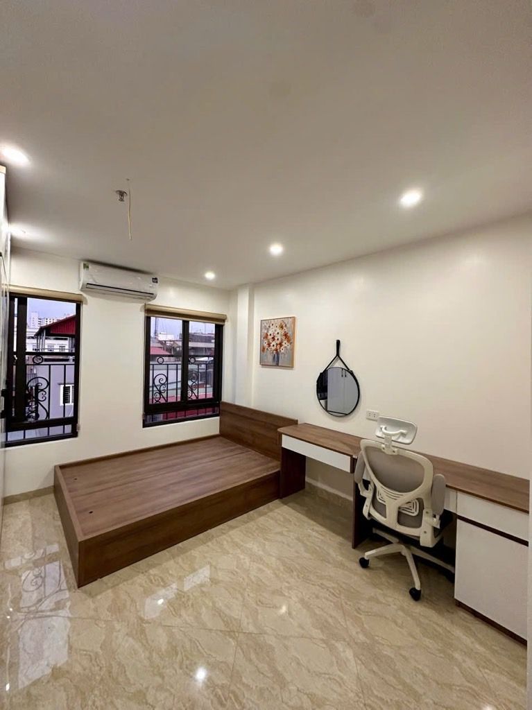 Bán nhà Cát Linh - diện tích 45m2 7 tầng - Thang máy, 12 phòng khép kín - giá 18,5 tỷ