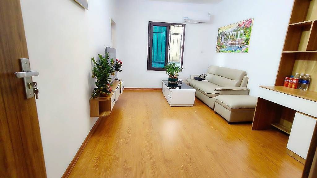 Bán nhà Khương Đình - diện tích 68m2 1 tầng - Căn hộ tầng 3 view sân chơi - giá 4,6 tỷ