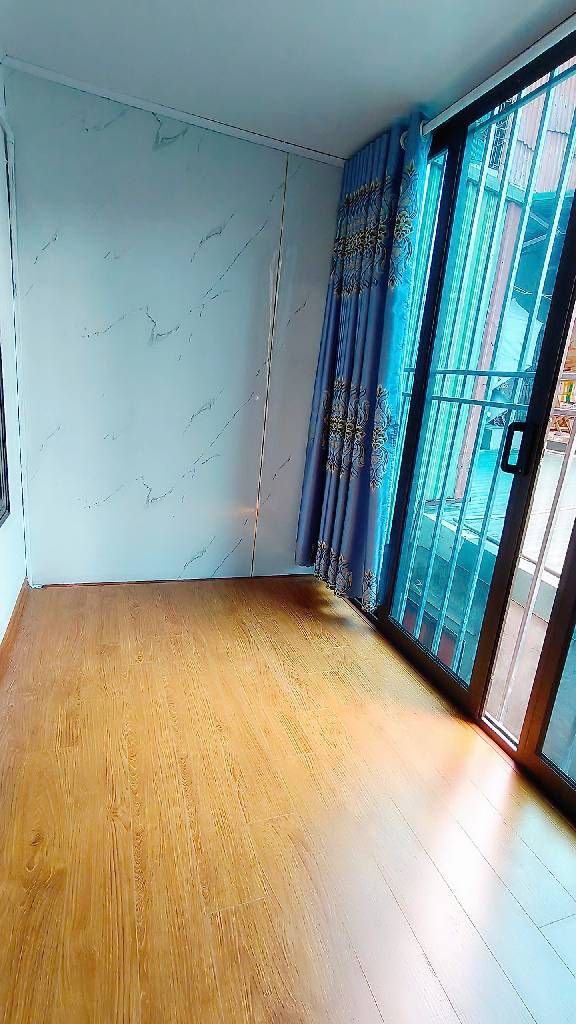 Bán nhà Khương Đình - diện tích 68m2 1 tầng - Căn hộ tầng 3 view sân chơi - giá 4,6 tỷ