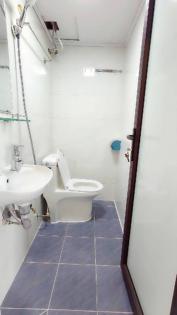 Bán nhà Khương Đình - diện tích 68m2 1 tầng - Căn hộ tầng 3 view sân chơi - giá 4,6 tỷ