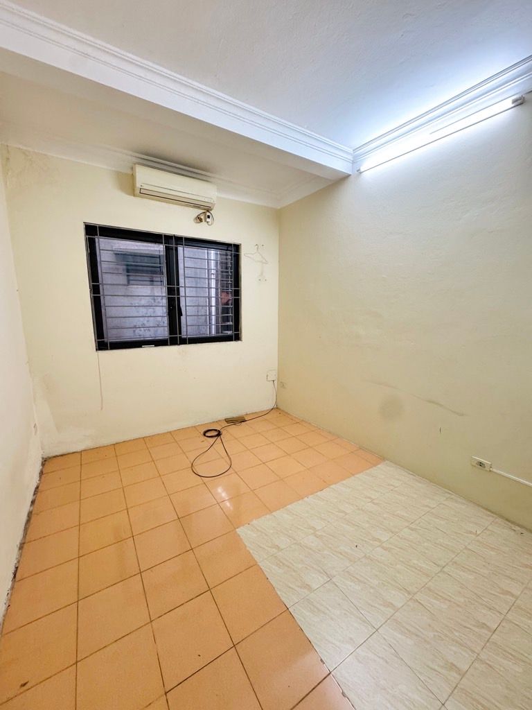 Bán nhà Giếng Mứt - diện tích 27.3m2 3 tầng - Ngõ thông thoáng, ô tô tránh nhau - giá 7,35 tỷ