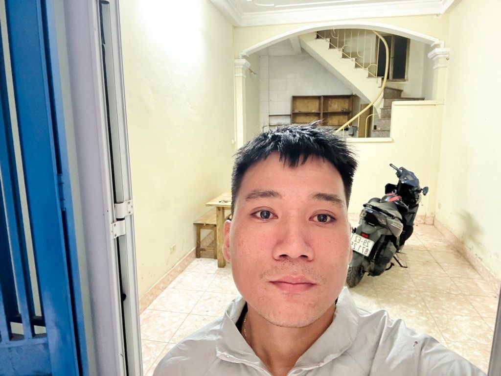 Bán nhà Giếng Mứt - diện tích 27.3m2 3 tầng - Ngõ thông thoáng, ô tô tránh nhau - giá 7,35 tỷ