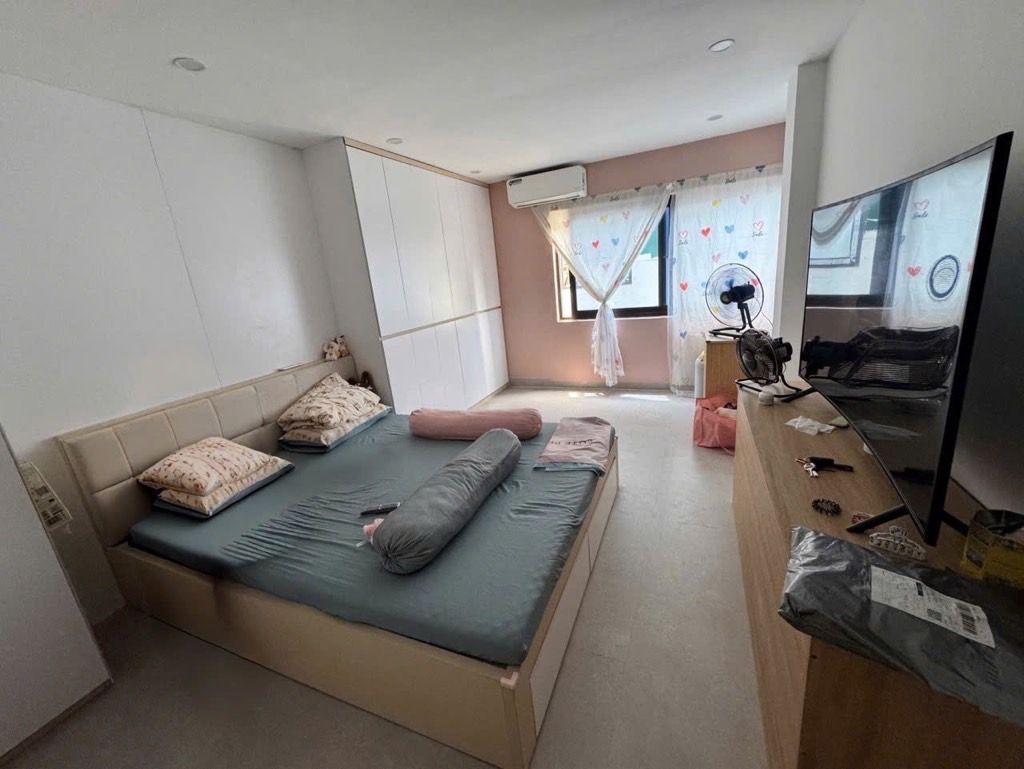 Bán nhà Khâm Thiên - diện tích 50.3m2 8 tầng - Lô góc thang máy - giá 17 tỷ