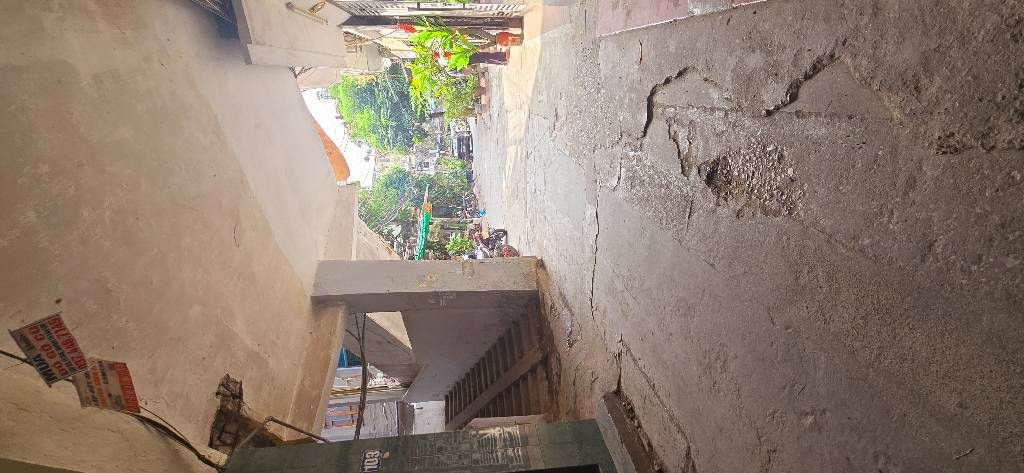 Bán nhà Trương Định - diện tích 120m2 3 tầng - Căn góc - giá 4,8 tỷ