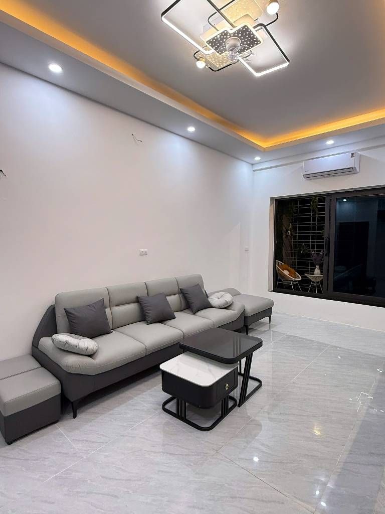 Bán nhà Kim Liên - diện tích 120m2 4 tầng - Lô góc 3 mặt thoáng - giá 4,6 tỷ