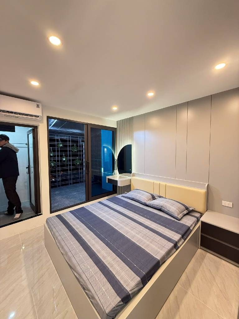 Bán nhà Kim Liên - diện tích 120m2 4 tầng - Lô góc 3 mặt thoáng - giá 4,6 tỷ