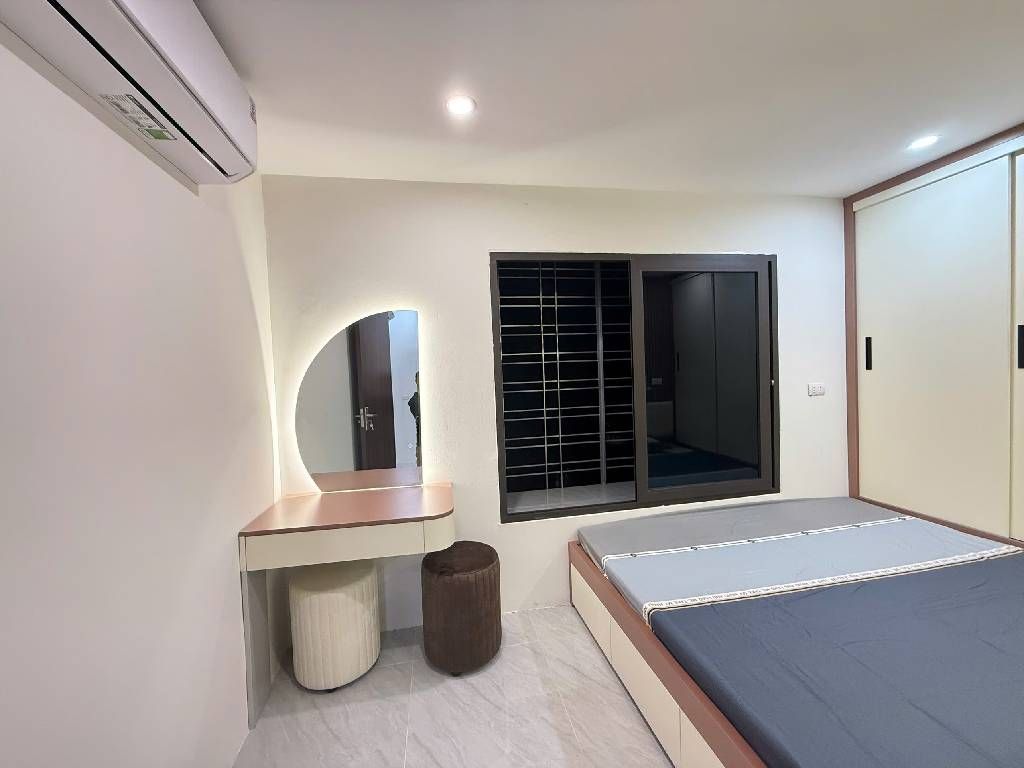 Bán nhà Kim Liên - diện tích 120m2 4 tầng - Lô góc 3 mặt thoáng - giá 4,6 tỷ