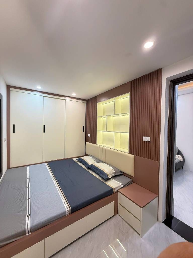 Bán nhà Kim Liên - diện tích 120m2 4 tầng - Lô góc 3 mặt thoáng - giá 4,6 tỷ