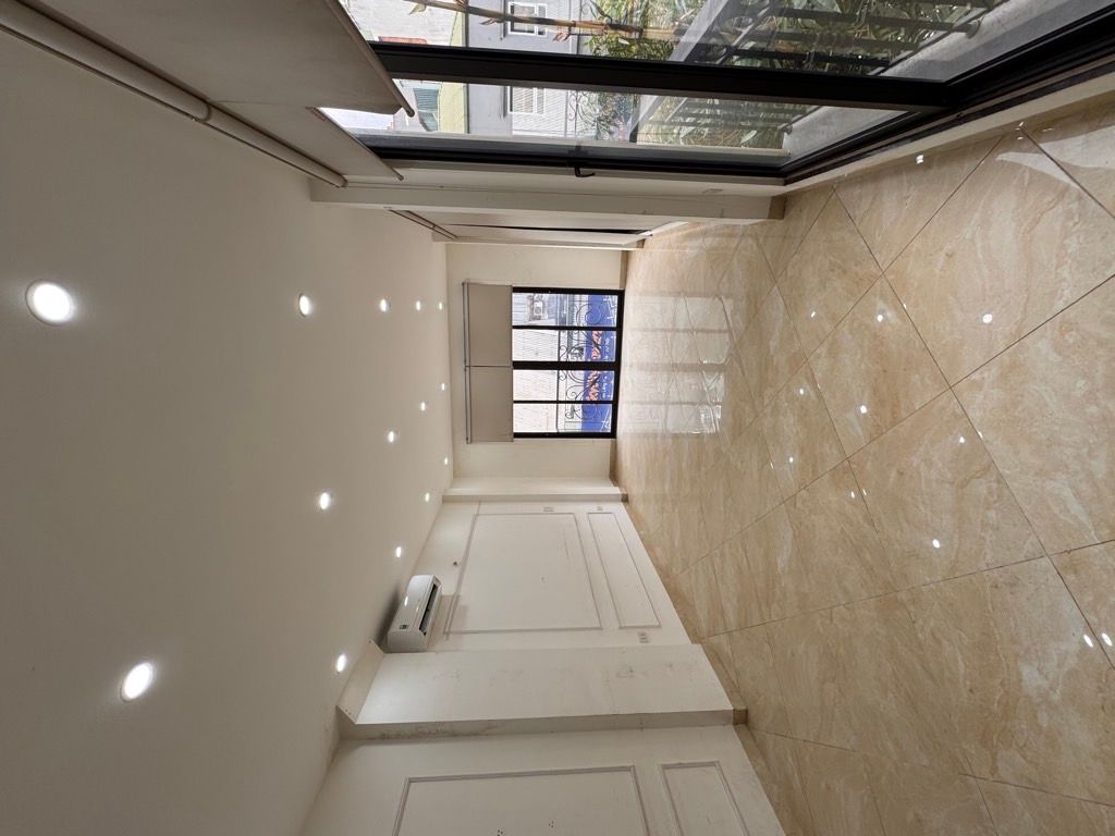 Bán nhà Láng Hạ - diện tích 32m2 6 tầng - Lô góc - giá 20 tỷ