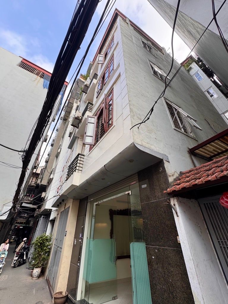 Bán nhà Láng - diện tích 40m2 5 tầng - Ô TÔ - GẦN PHỐ - LÔ GÓC - giá 14,4 tỷ