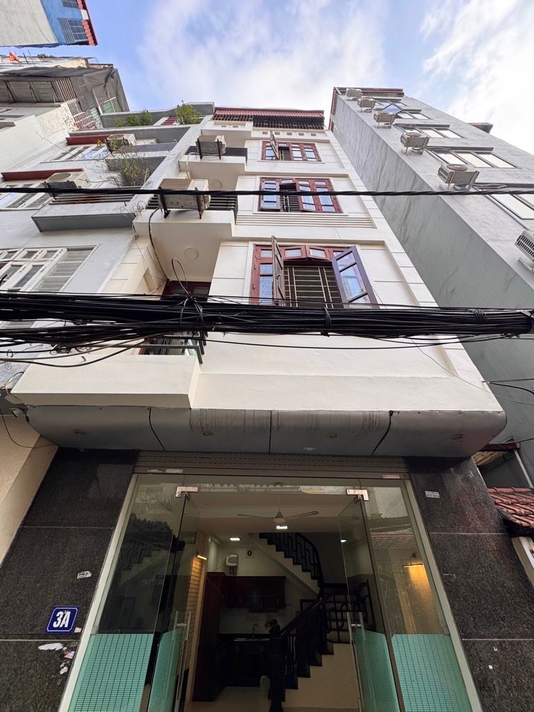 Bán nhà Láng - diện tích 40m2 5 tầng - Ô TÔ - GẦN PHỐ - LÔ GÓC - giá 14,4 tỷ