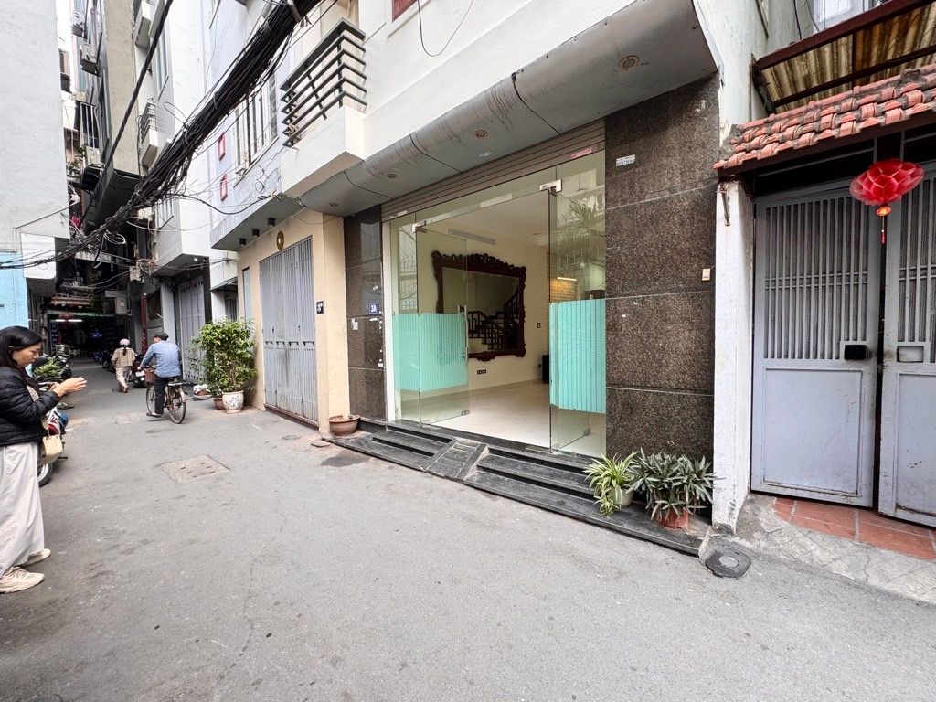 Bán nhà Láng - diện tích 40m2 5 tầng - Ô TÔ - GẦN PHỐ - LÔ GÓC - giá 14,4 tỷ