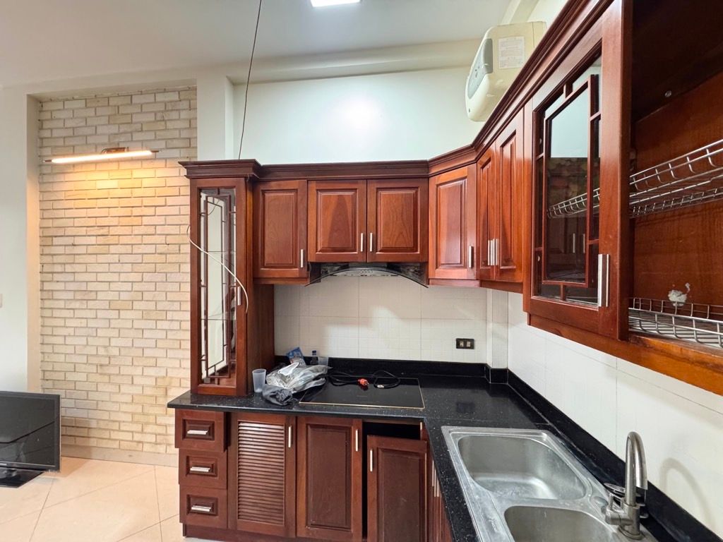 Bán nhà Láng - diện tích 40m2 5 tầng - Ô TÔ - GẦN PHỐ - LÔ GÓC - giá 14,4 tỷ