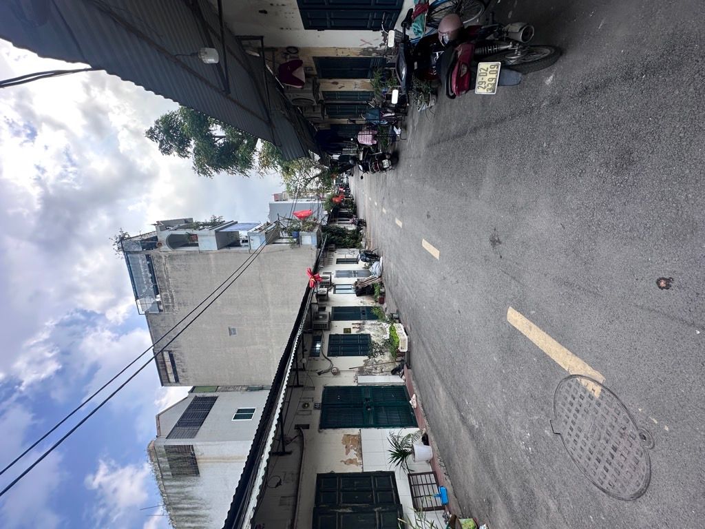 Bán nhà Nguyễn Khoái - diện tích 62.4m2 1 tầng - ô tô đỗ cửa - giá 10 tỷ