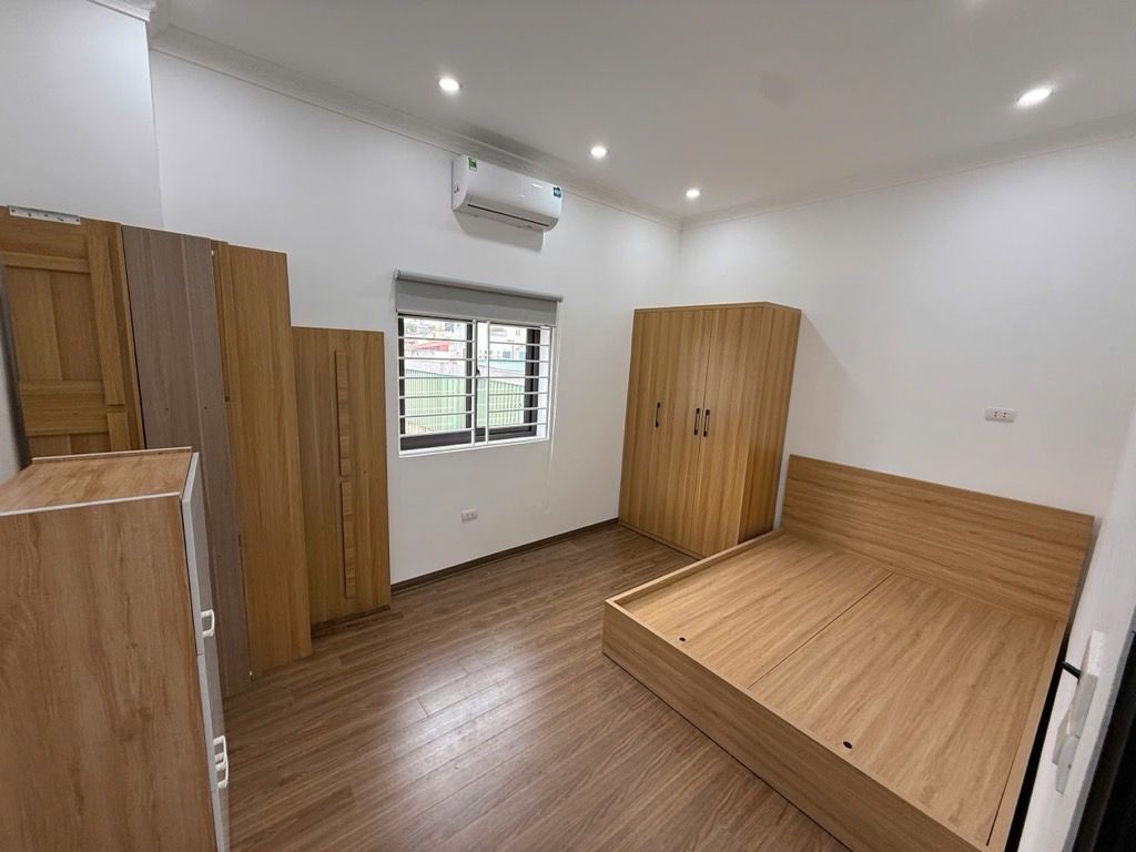 Bán nhà Đồng Nhân - diện tích 41m2 5 tầng - Ngõ thông - giá 14,5 tỷ