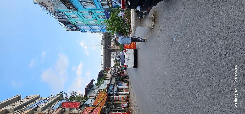 Bán nhà Vĩnh Tuy - diện tích 30.8m2 4 tầng - Lô góc, mặt phố vỉa hè - giá 16,98 tỷ