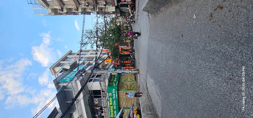 Bán nhà Vĩnh Tuy - diện tích 30.8m2 4 tầng - Lô góc, mặt phố vỉa hè - giá 16,98 tỷ