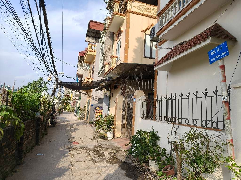 Bán nhà Thúy Lĩnh - diện tích 42m2 2 tầng - nhà căn góc ngõ thẳng đẹp - giá 6,2 tỷ