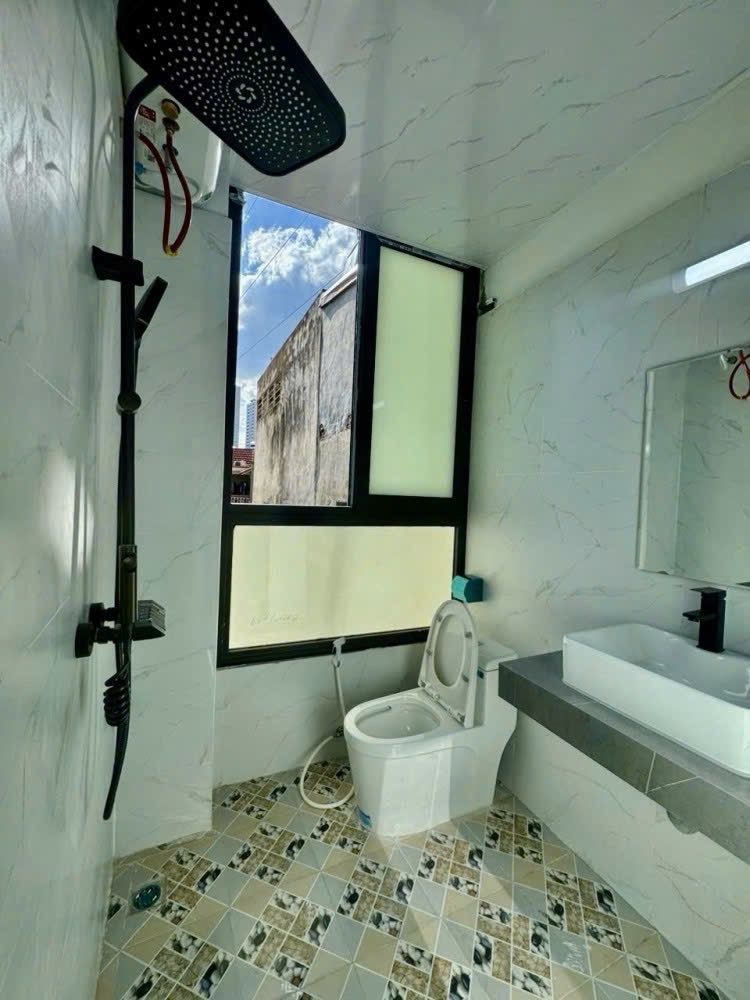 Bán nhà Nguyễn Chính - diện tích 33m2 4 tầng - Nhà đẹp ở luôn - giá 6,5 tỷ