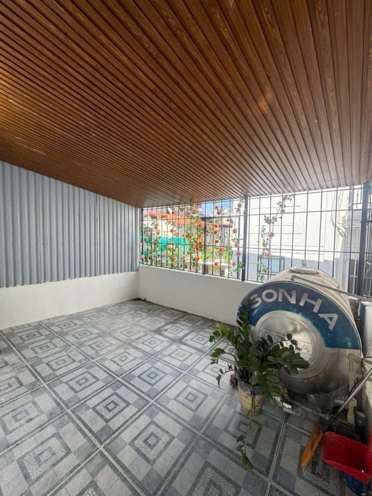 Bán nhà Nguyễn Chính - diện tích 33m2 4 tầng - Nhà đẹp ở luôn - giá 6,5 tỷ