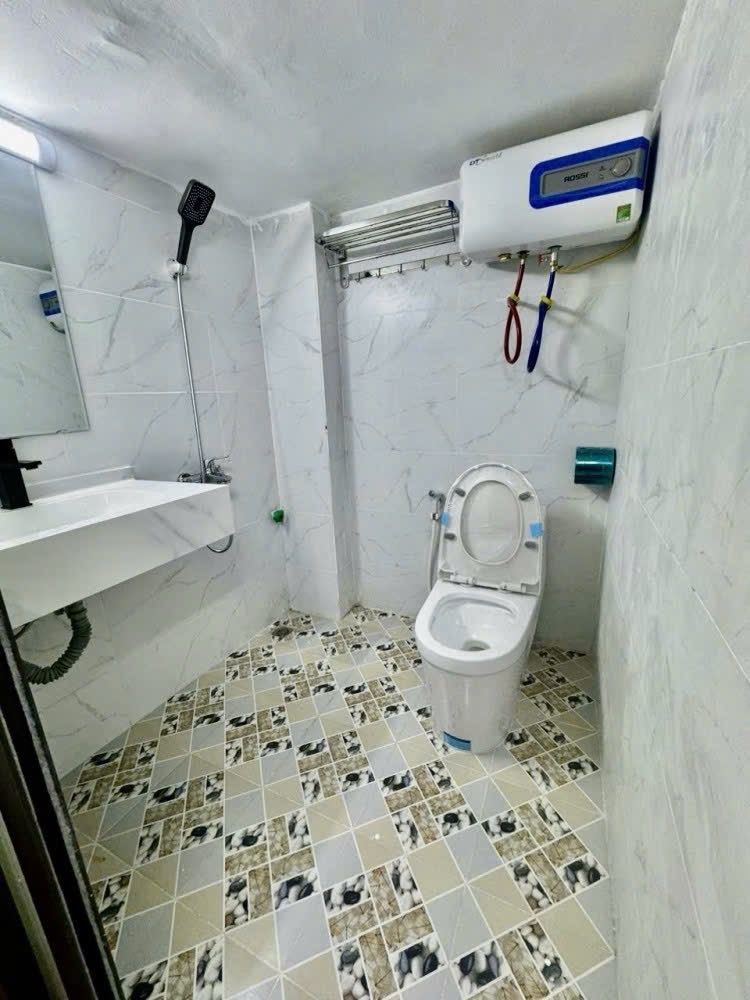 Bán nhà Nguyễn Chính - diện tích 33m2 4 tầng - Nhà đẹp ở luôn - giá 6,5 tỷ