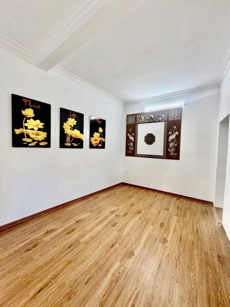 Bán nhà Nguyễn Chính - diện tích 33m2 4 tầng - Nhà đẹp ở luôn - giá 6,5 tỷ