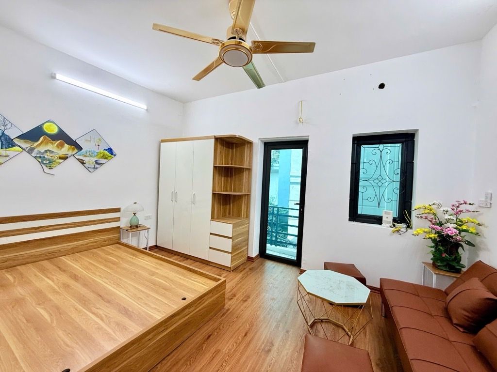 Bán nhà Nguyễn Chính - diện tích 33m2 4 tầng - Nhà đẹp ở luôn - giá 6,5 tỷ