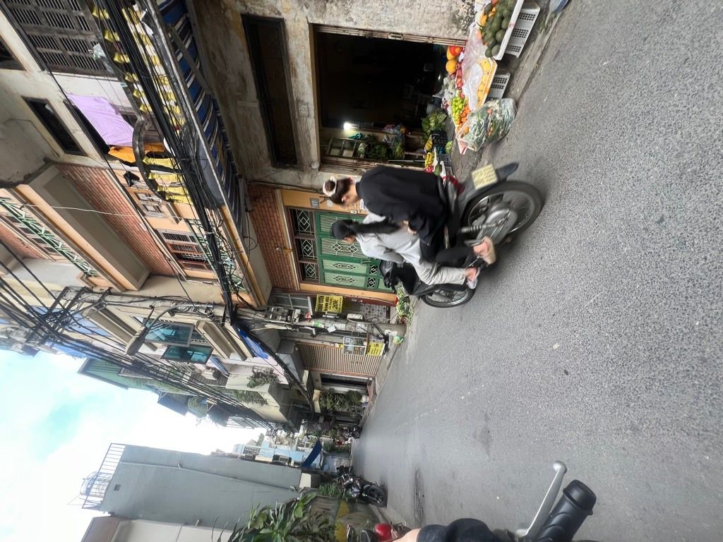 Bán nhà Vĩnh Hồ - diện tích 34m2 3 tầng - Mặt phố kinh doanh đắc địa - giá 11 tỷ