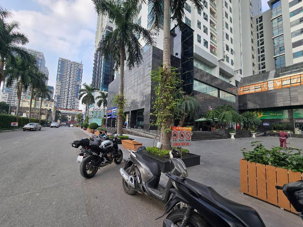 Bán nhà Nguyễn Trãi - diện tích 64m2 2 tầng - SHOPHOUSE VỊ TRÍ ĐẸP - giá 11,8 tỷ